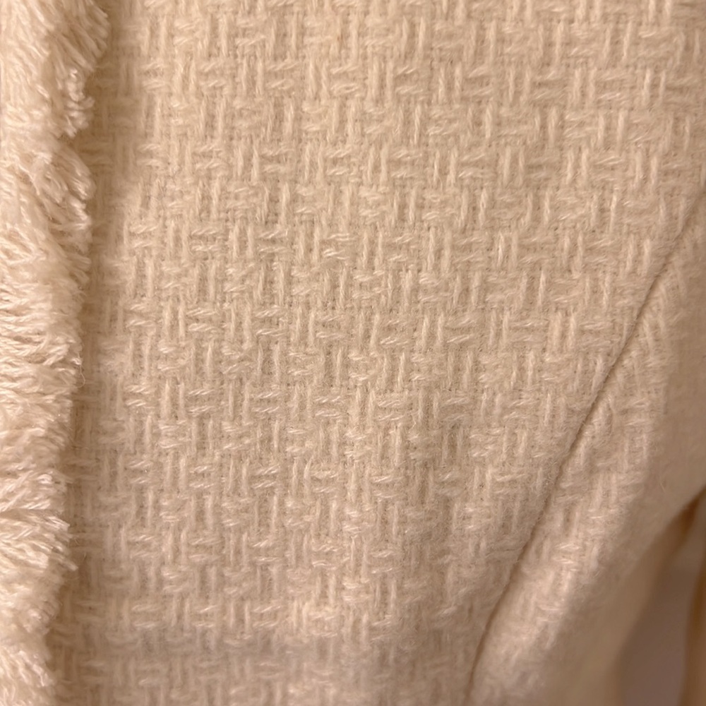 Ivory Jacket - Picture 3 of 6